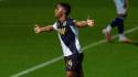 El delantero hondureño se hizo presente en la goleada de su equipo al Manchester City Sub-21.