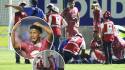 ¡Terrible lesión! Romario, jugador de Motagua, se rompe en dos el tobillo