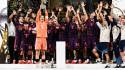 El capitán del Bayern, el portero Manuel Neuer, levantado el título de la Supercopa de Alemania junto a sus compañeros.
