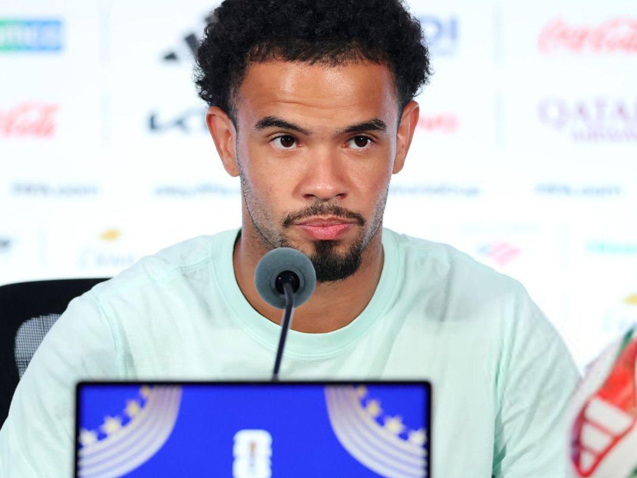 Warren Zaire-Emery en la conferencia de prensa previo al duelo de Francia ante España en las semifinales del Mundial.