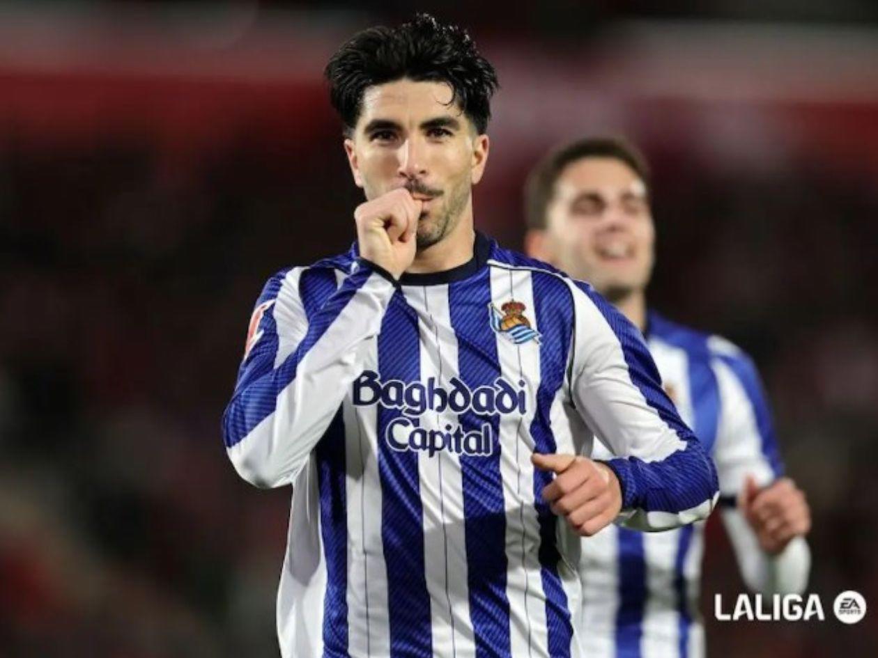 Carlos Soler ya habría sido informado que se perderá la Copa del Mundo con España.