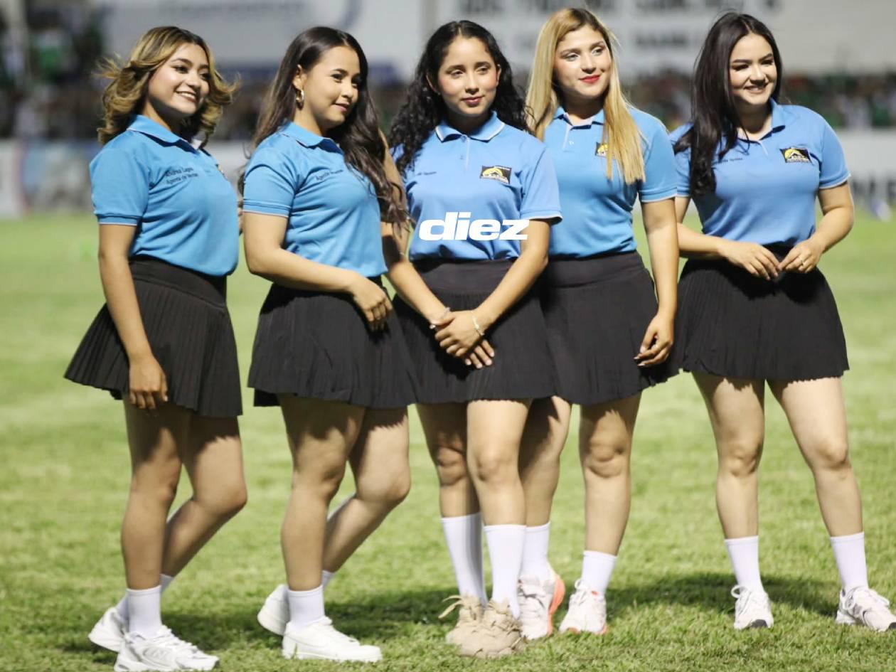Jóvenes edecanes destacan en el estadio Marcelo Tinoco.