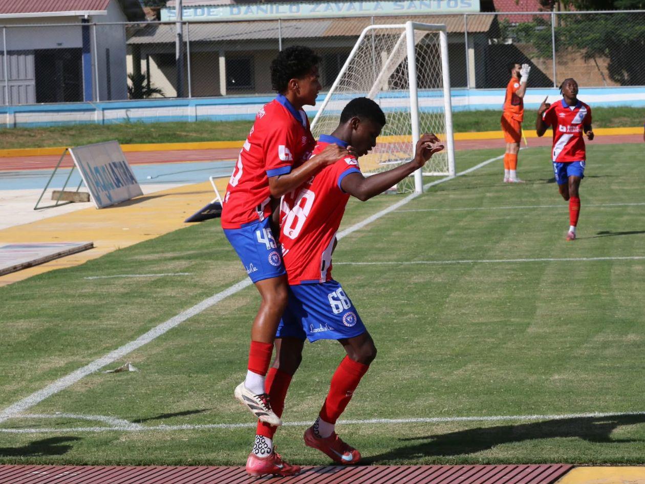 Jeremy Rodríguez abrió el marcador ante Juticalpa y ya suma tres dianas en el Apertura 2026. (Foto por Estalin Arías)