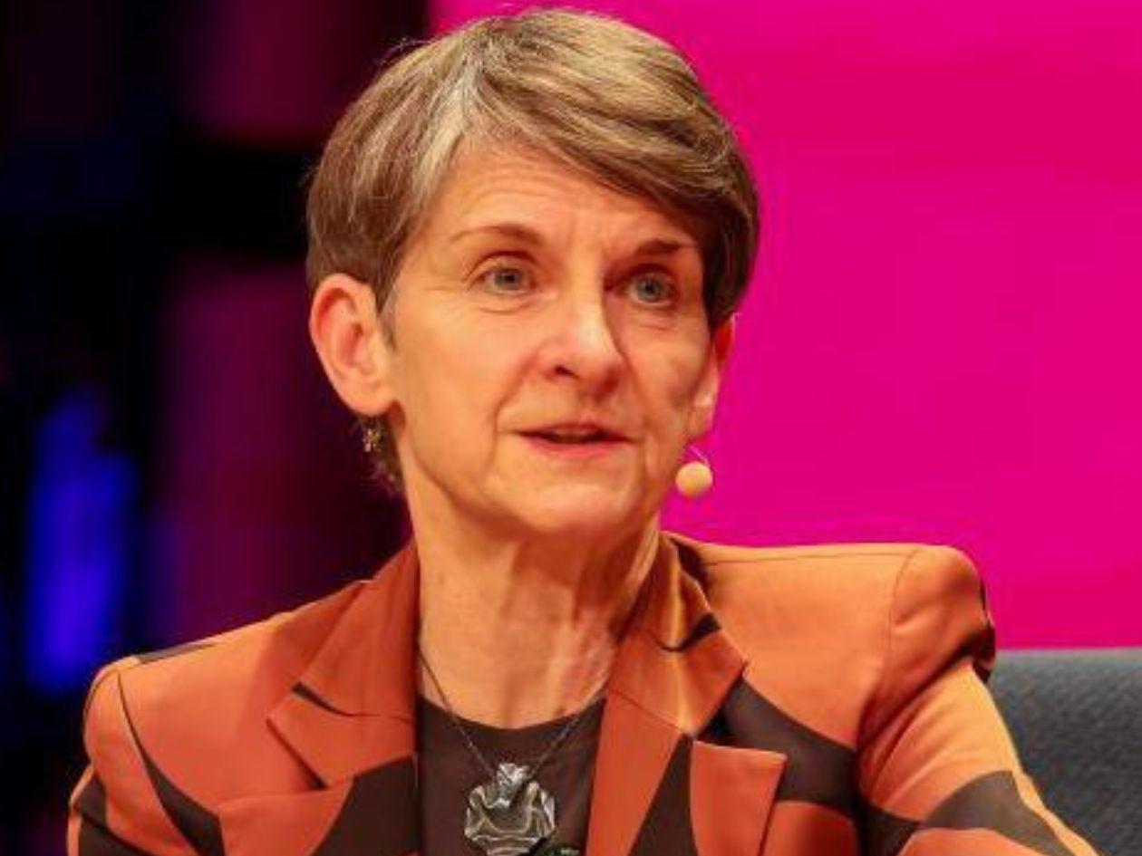 Laura McAllister, vicepresidenta de la UEFA, planteó en la reunión un boicot total a las competiciones de la FIFA.