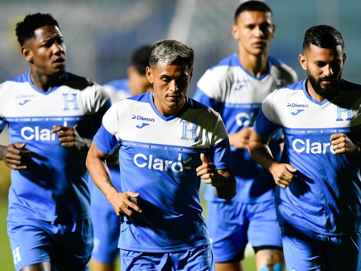 Andy Nájar confiesa que prefiere darle oportunidad a la nueva camada de la Selección de Honduras, pese al ofrecimiento de Francis Hernández.