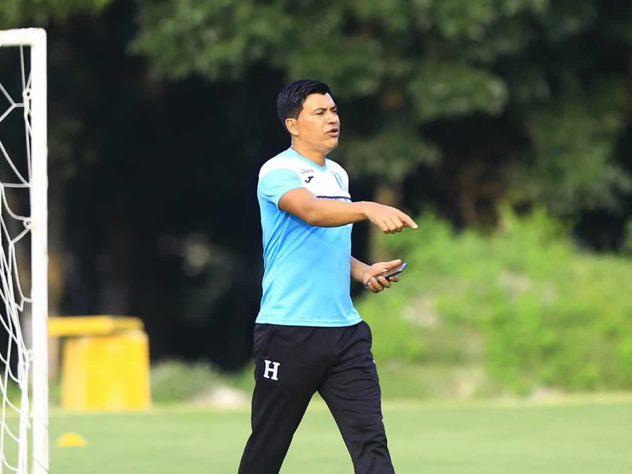 Orlando López es el encargado de comandar la Sub 20 de Honduras.