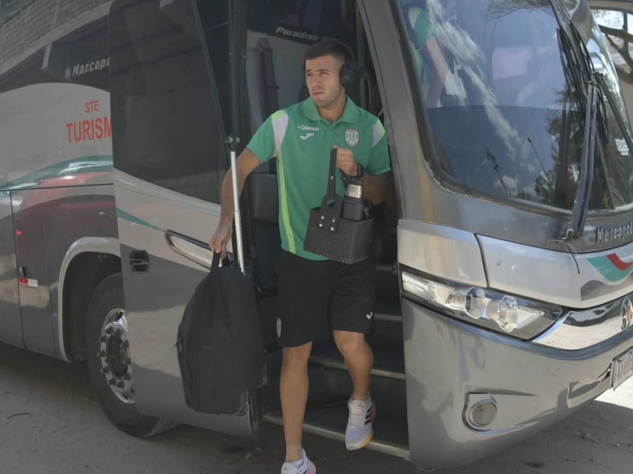 Nicolás Messiniti sale de titular en Marathón en el partido contra Génesis FC.