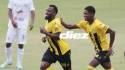 Darixon Vuelto celebra su golazo contra Platense. Fotos Neptalí Romero.