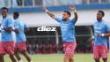 Los futbolistas de Motagua en pleno entrenamiento antes de comenzar el duelo ante Olancho Fotos David Romero.