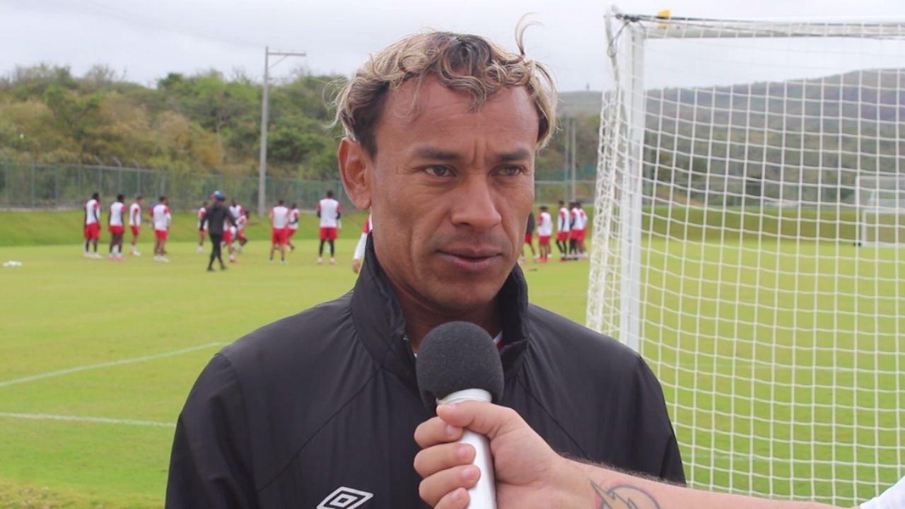 Exjugador de Olimpia dispara contra Diego Vázquez: “Que se haga a un lado de la Selección, a Luis Palma no lo pone porque no jugó en Motagua”