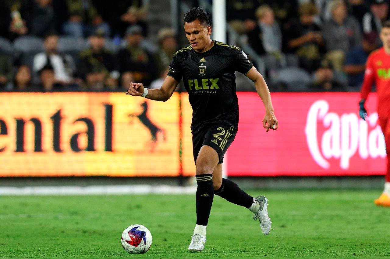 Denil Maldonado fue titular en la zaga central del LAFC en el primer semestre del 2023.