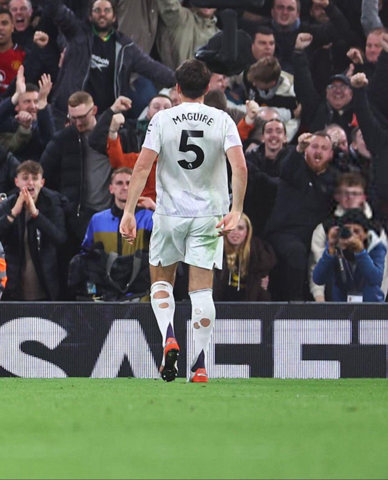 Manchester silencia al Liverpool: el jugador más criticado del United anotó el gol de la victoria en el clásico de la Premier