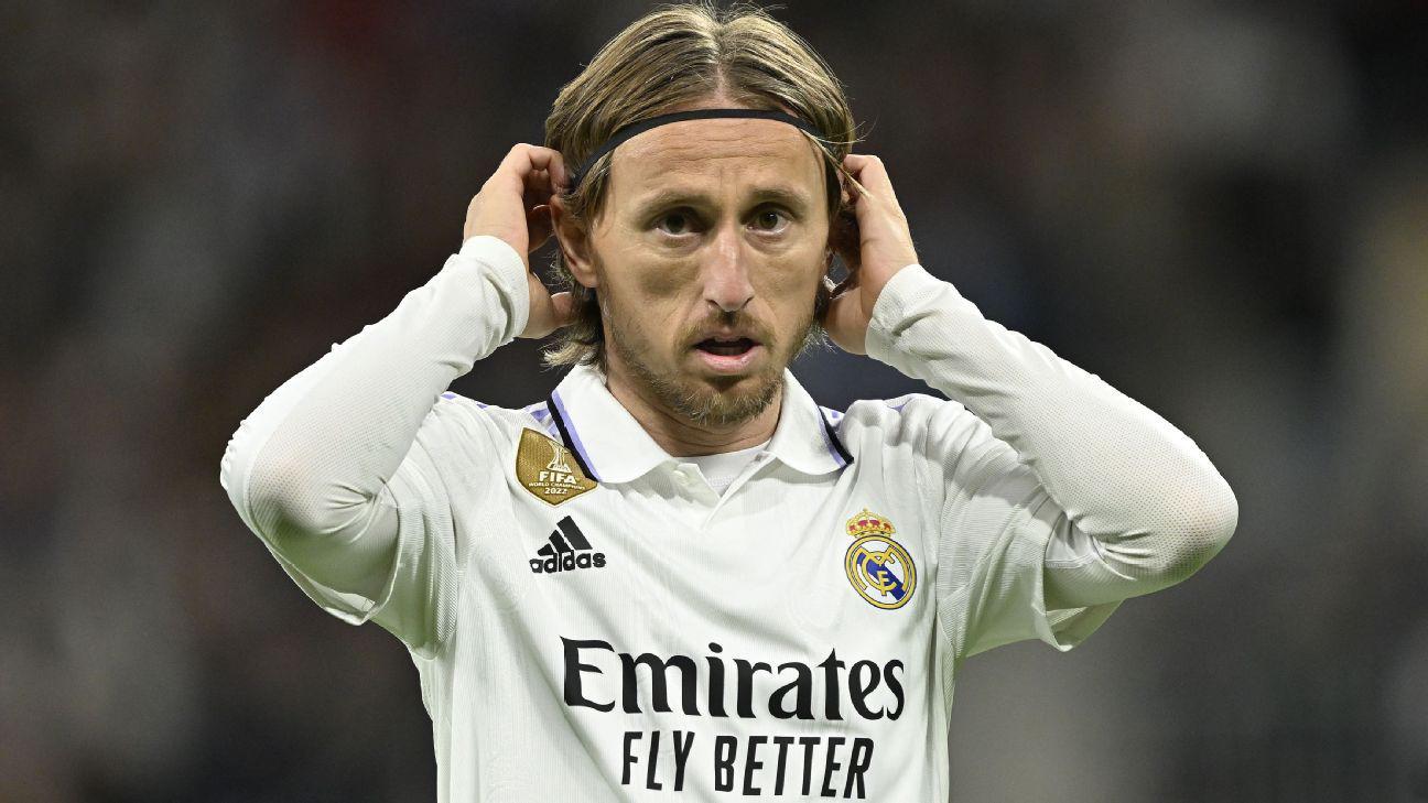 Modric jugará su última temporada con el Real Madrid tras renovar por un año.