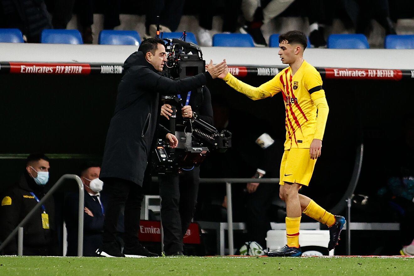 Pedri confiesa que en alguna ocasión ha sido regañado por el técnico Xavi Hernández.