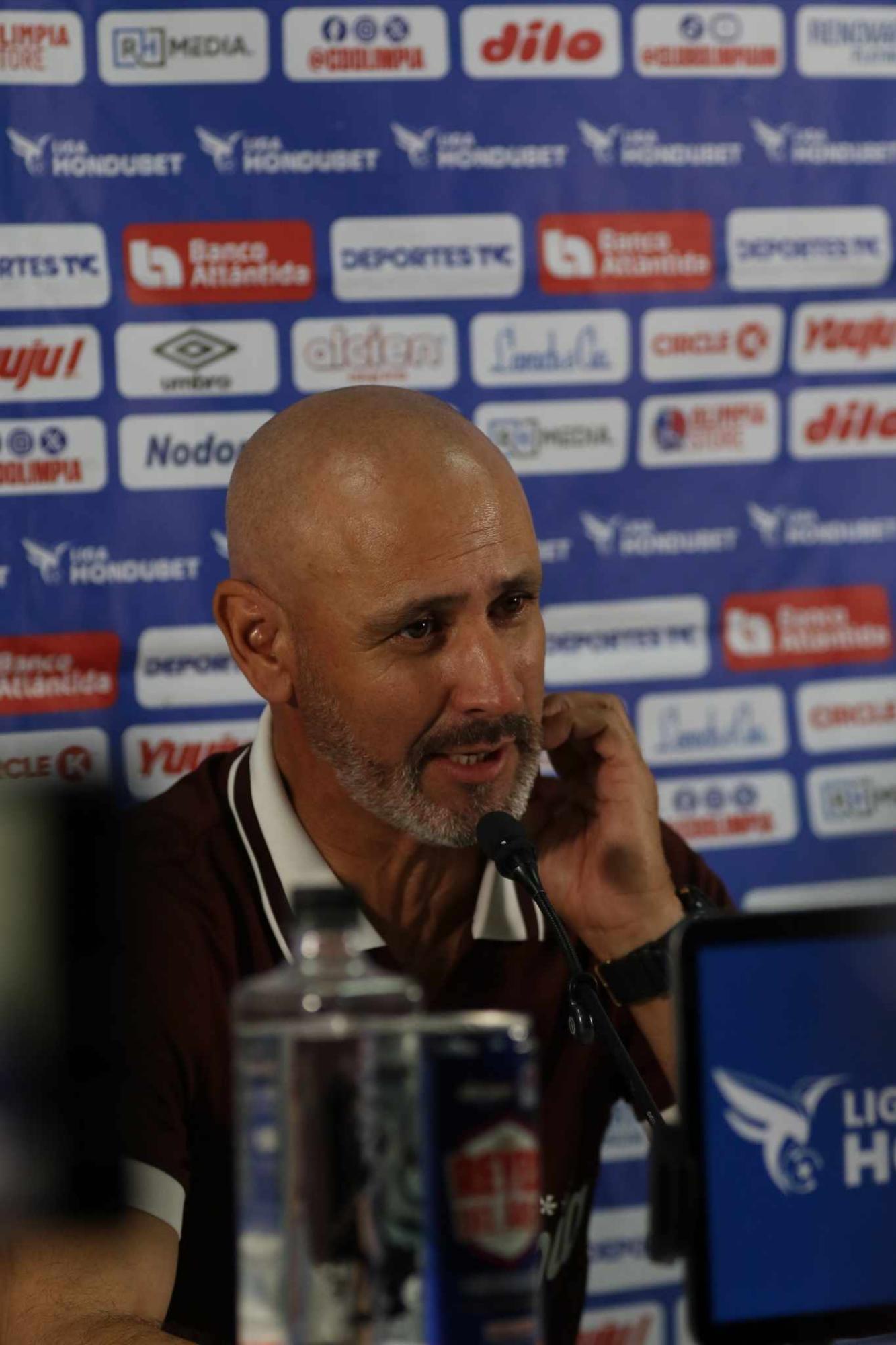 Espinel, decepcionado del insípido empate de su Olimpia contra Real España: Lo tomamos como derrota