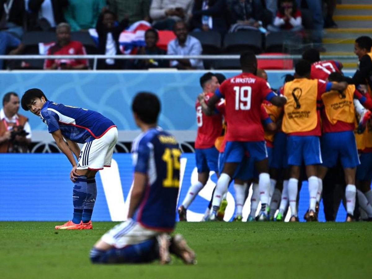 El golazo de Fuller, así festejaron los jugadores de Costa Rica tras vencer a Japón en el Mundial y los asiáticos hundidos