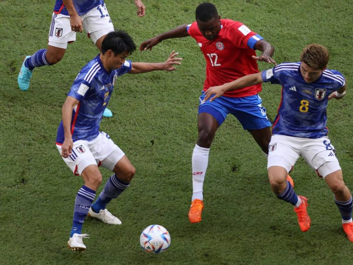 El golazo de Fuller, así festejaron los jugadores de Costa Rica tras vencer a Japón en el Mundial y los asiáticos hundidos