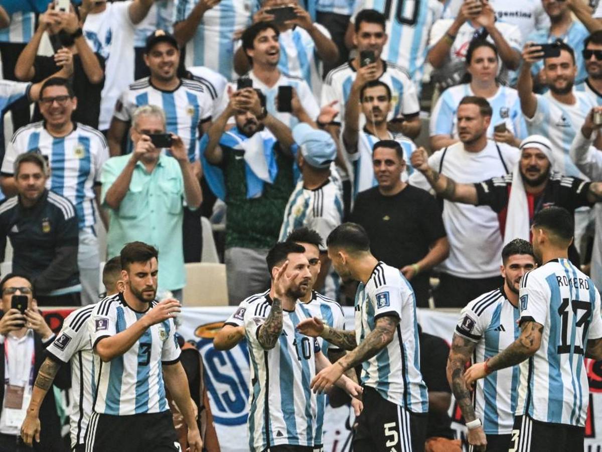 Argentina quedó tendida: los gestos de Messi tras sufrir inesperada derrota ante Arabia Saudita en el Mundial de Qatar