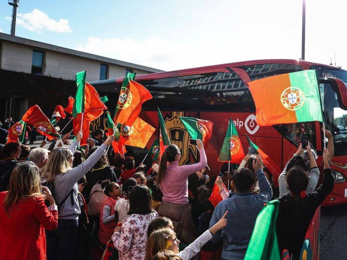 ¡Llegó el comandante! Elegante y sonriente arribó Cristiano Ronaldo a su último baile con Portugal al Mundial Qatar 2022
