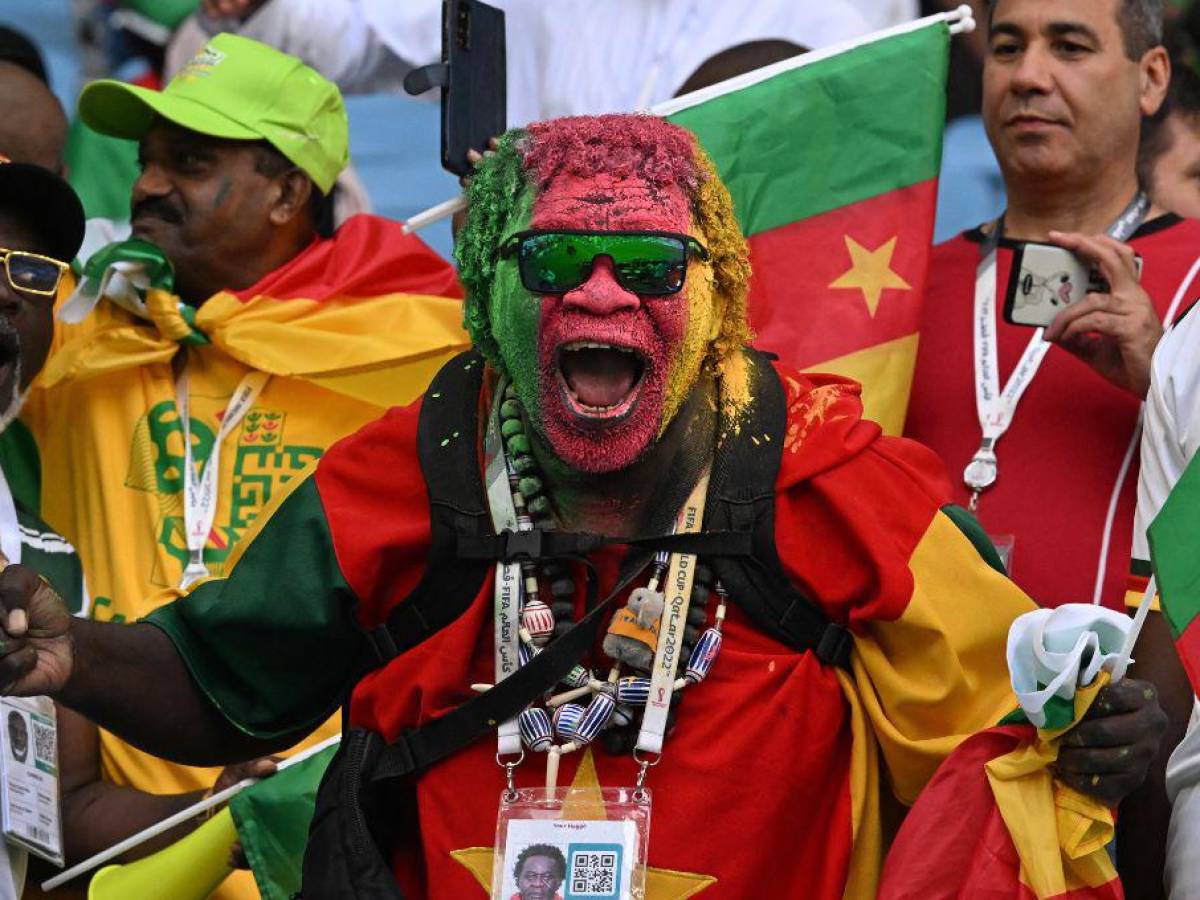 NO SE VIO EN TV: La celebración de Choupo-Moting, André Onana no convocado y enojo de lo serbios en el empate ante Camerún