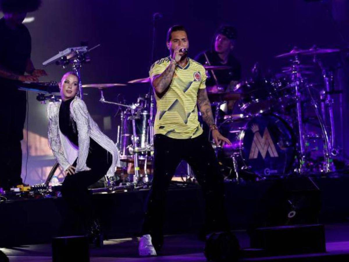 ¡Estrellas del fútbol! Kempes, Casillas y otros campeones del mundo asistieron al Fan Festival y al partido Qatar-Ecuador