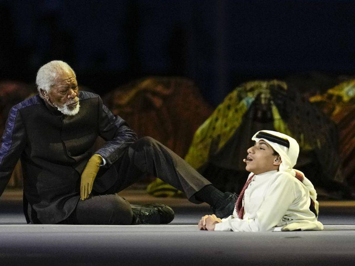 ¡Estrellas del fútbol! Kempes, Casillas y otros campeones del mundo asistieron al Fan Festival y al partido Qatar-Ecuador