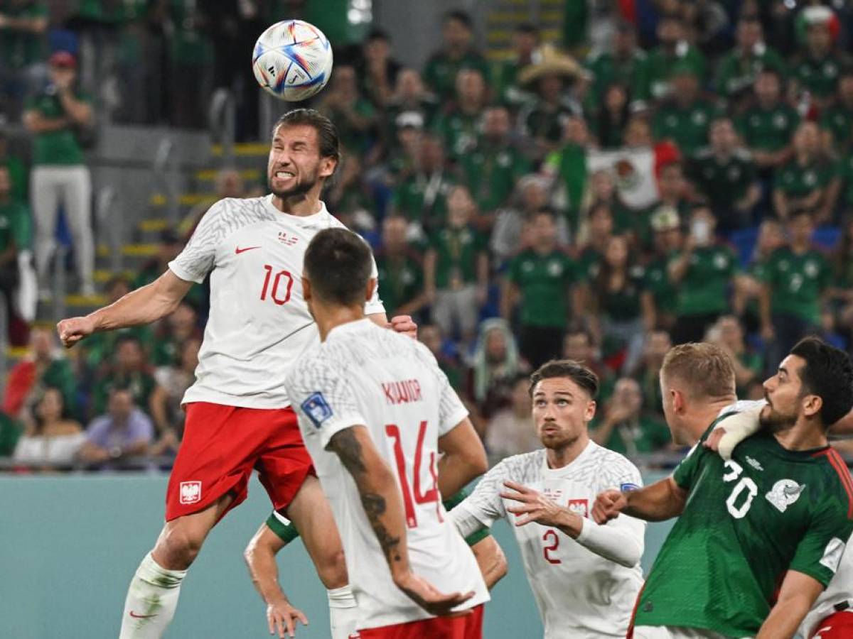 ¡Con un ‘Memo’ Ochoa de leyenda, México le sacó un empate a Polonia en el debut de ambos en el Mundial de Qatar!