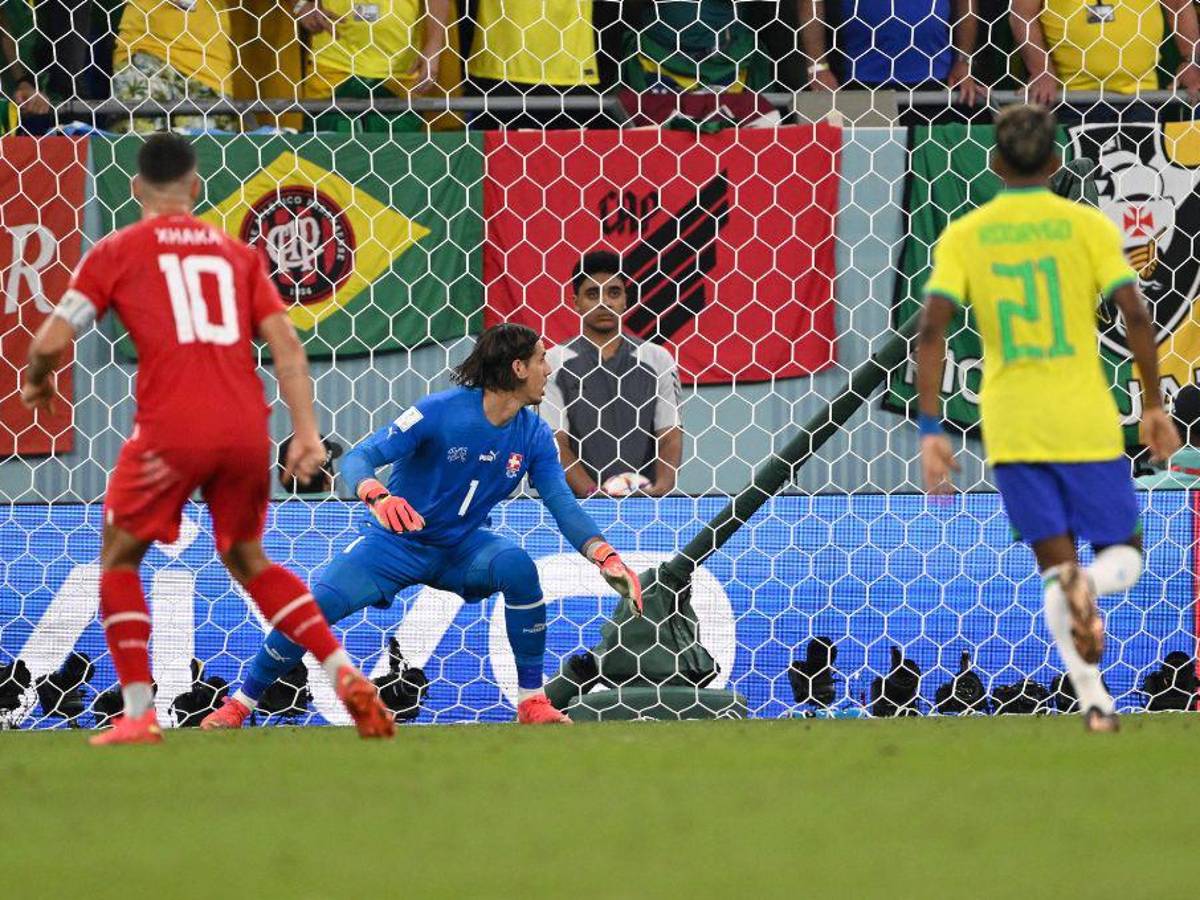 El doble de Neymar en las tribunas, el festejo soberbio de Casemiro y se fue la luz en el estadio 974, así se vivió el Brasil-Suiza