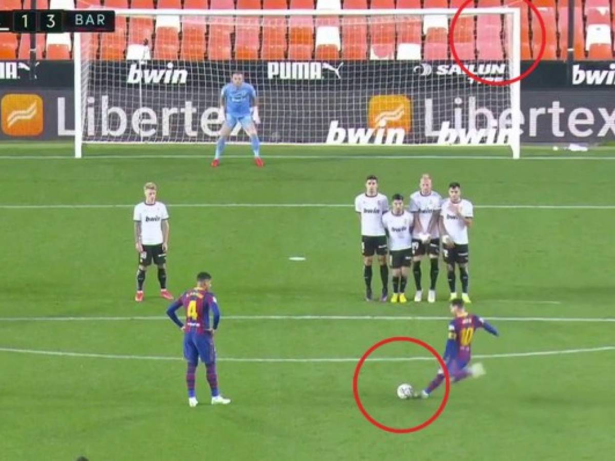 Así fue el golazo de Messi de tiro libre contra el Valencia; el argentino la clavó al mero ángulo