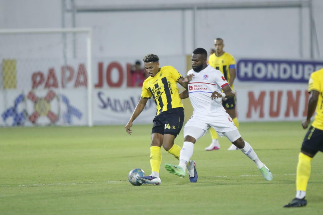 EN VIVO: ¡Real España erró lanzamiento penal y Olimpia continúa ganando el clásico en el Morazán!