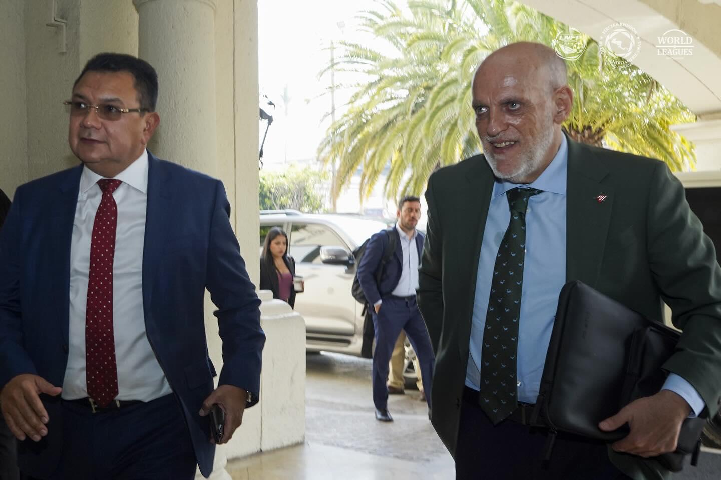 Javier Tebas, presidente de La Liga de España, llegó a Honduras.