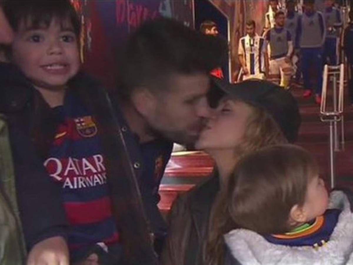 La cariñosa escena entre Piqué y Shakira antes del Barcelona-Real Sociedad