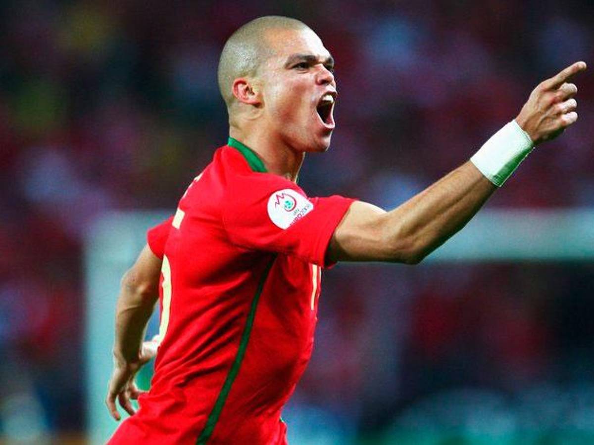 Mexicano es el más longevo: Estos son los futbolistas más veteranos que disputarán el Mundial de Qatar 2022