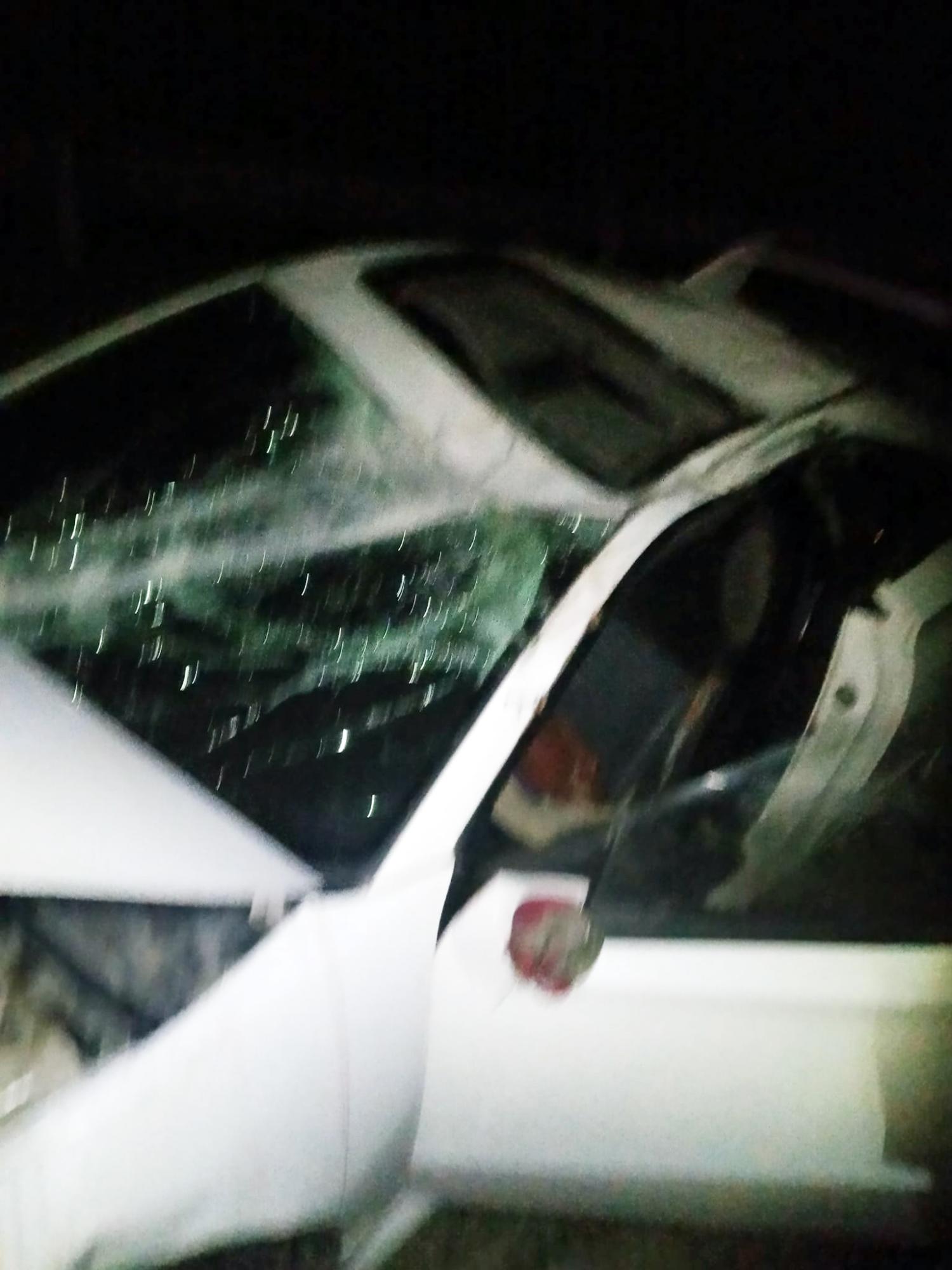 Después de dar tres vueltas, así quedó el automóvil del Chato Padilla.