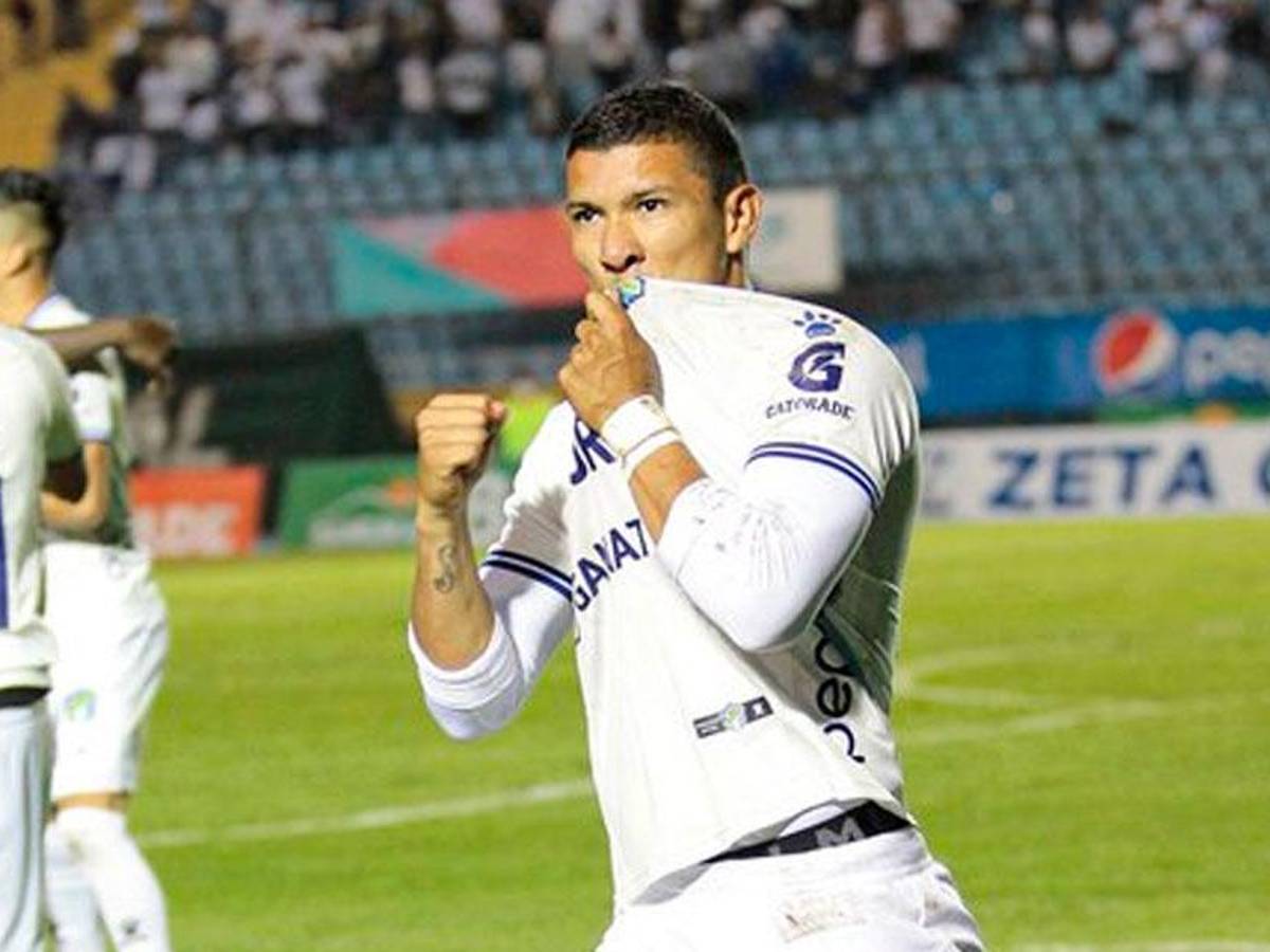 Fichajes Honduras: El ex Olimpia y Motagua fichado en el ascenso, Edwin Solani se acerca a la capital y Emilio Izaguirre por sus dos primeras altas