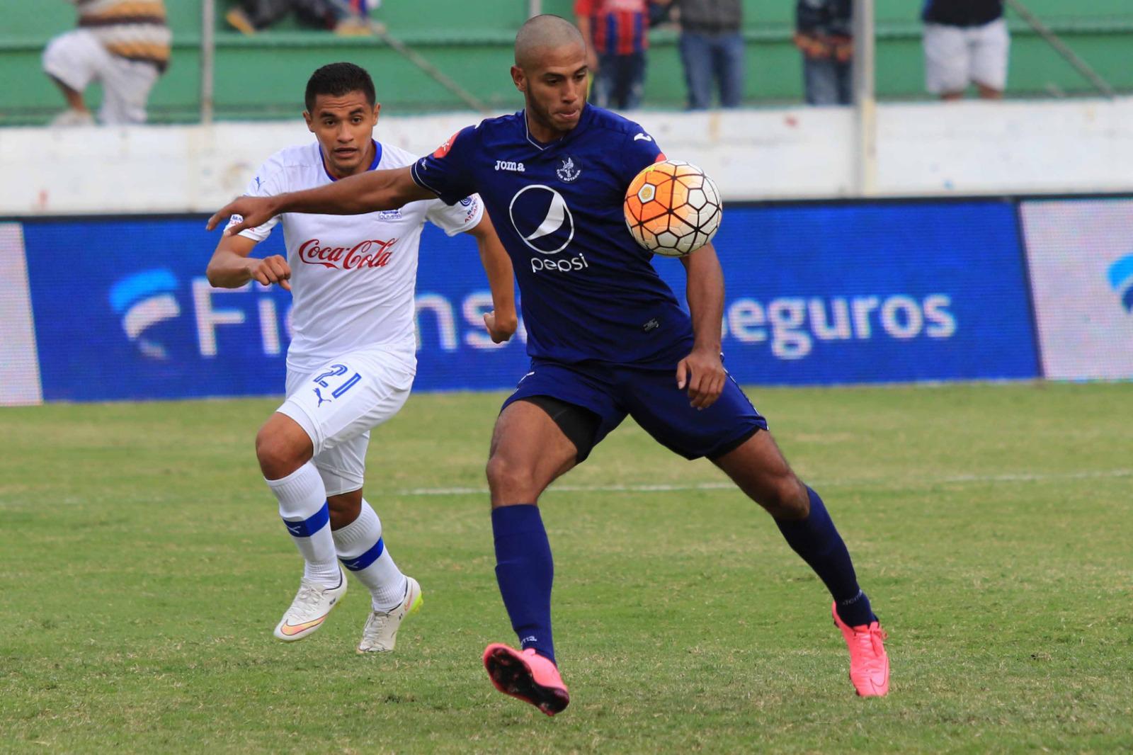 Eddie Hernández cumplió su deseo de niño que fue jugar en Motagua, pero no la pasó bien.