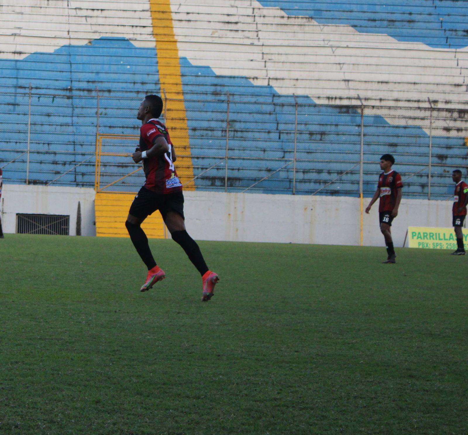 Liga de Ascenso: ¡Carlo Costly sigue en acción! Lone iguala ante Parrillas One, Juticalpa continúa imparable