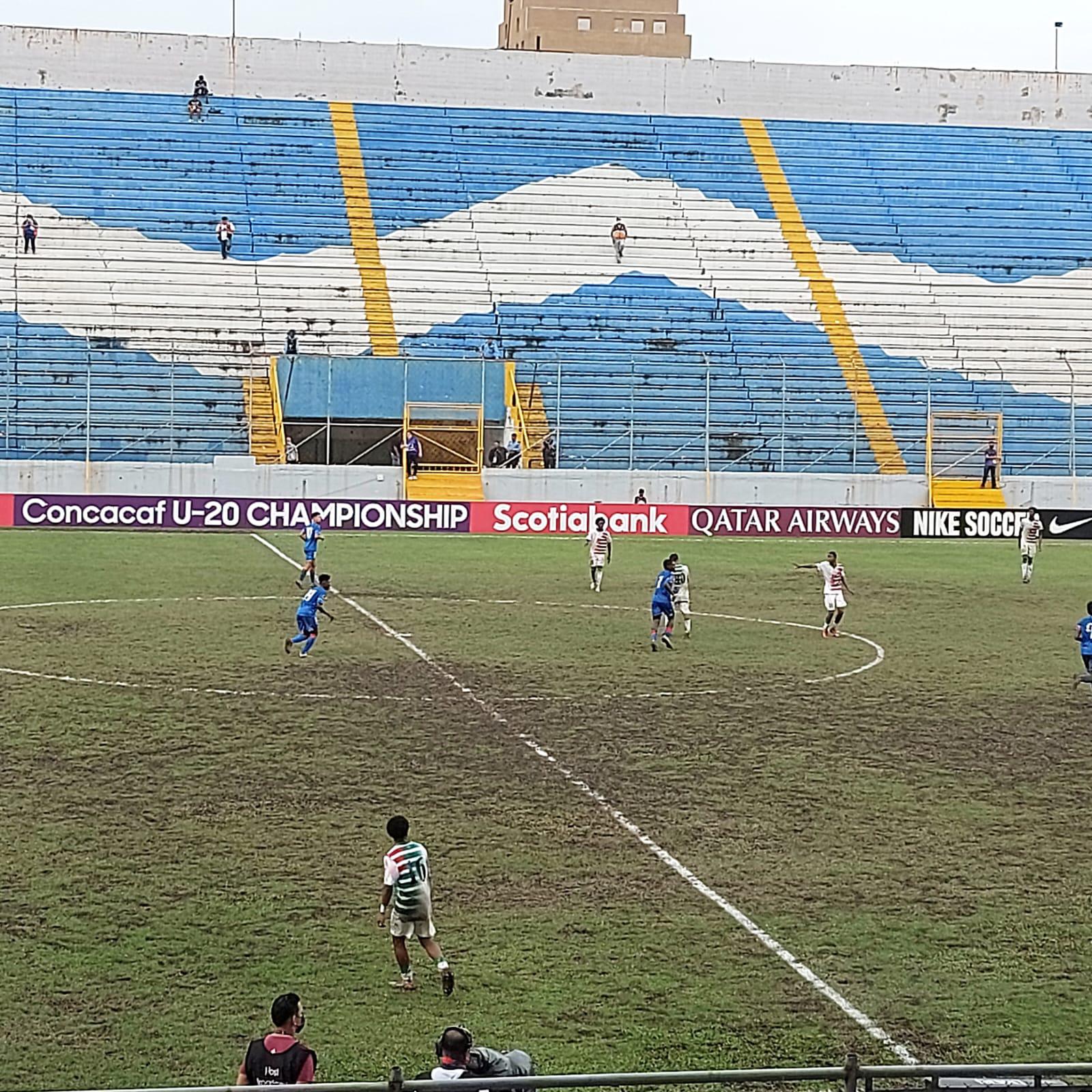 La grama del Morazán está dañadísima y ha dejado una mala impresión ante el ámbito internacional.