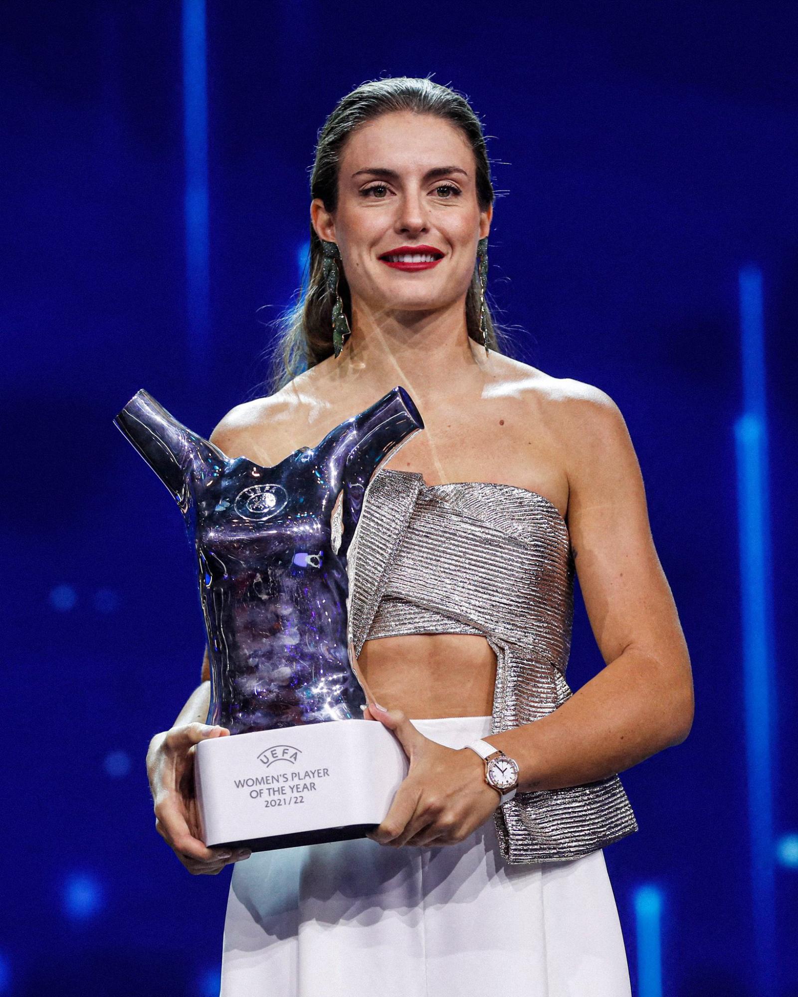 UEFA premia a Benzema como el “mejor jugador de la temporada” en Europa; Ancelotti y Putellas también fueron condecorados