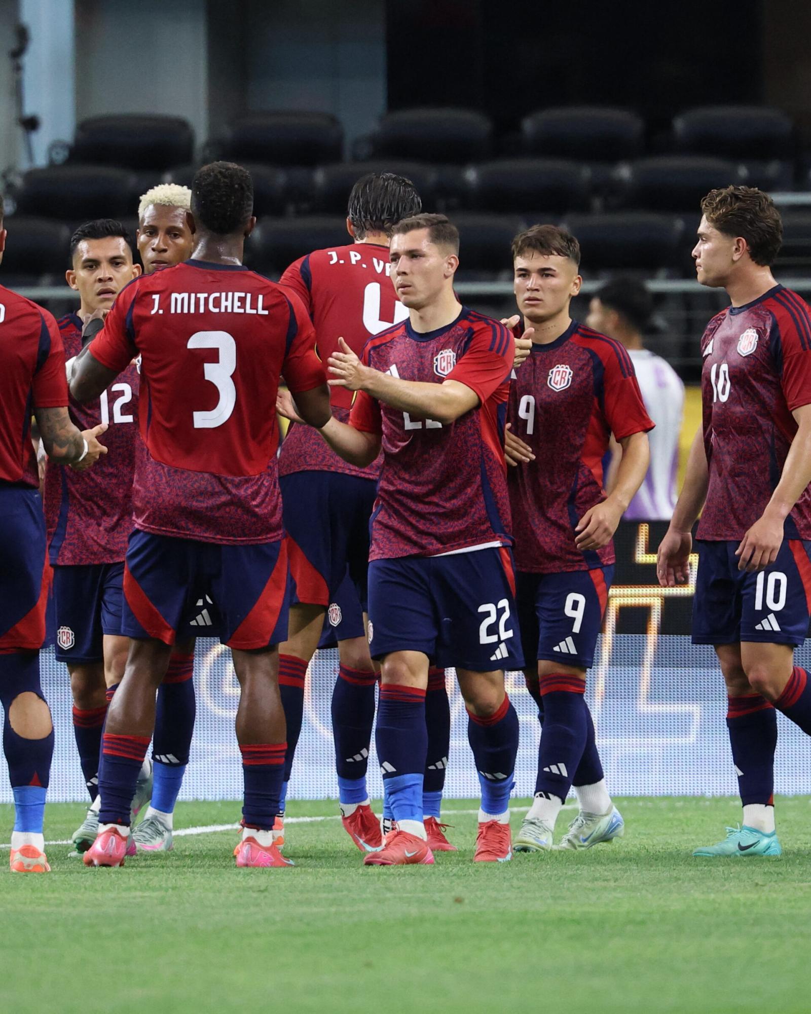 Carlos Mora (22) es el legionario tico que no estará en el partido contra Honduras.