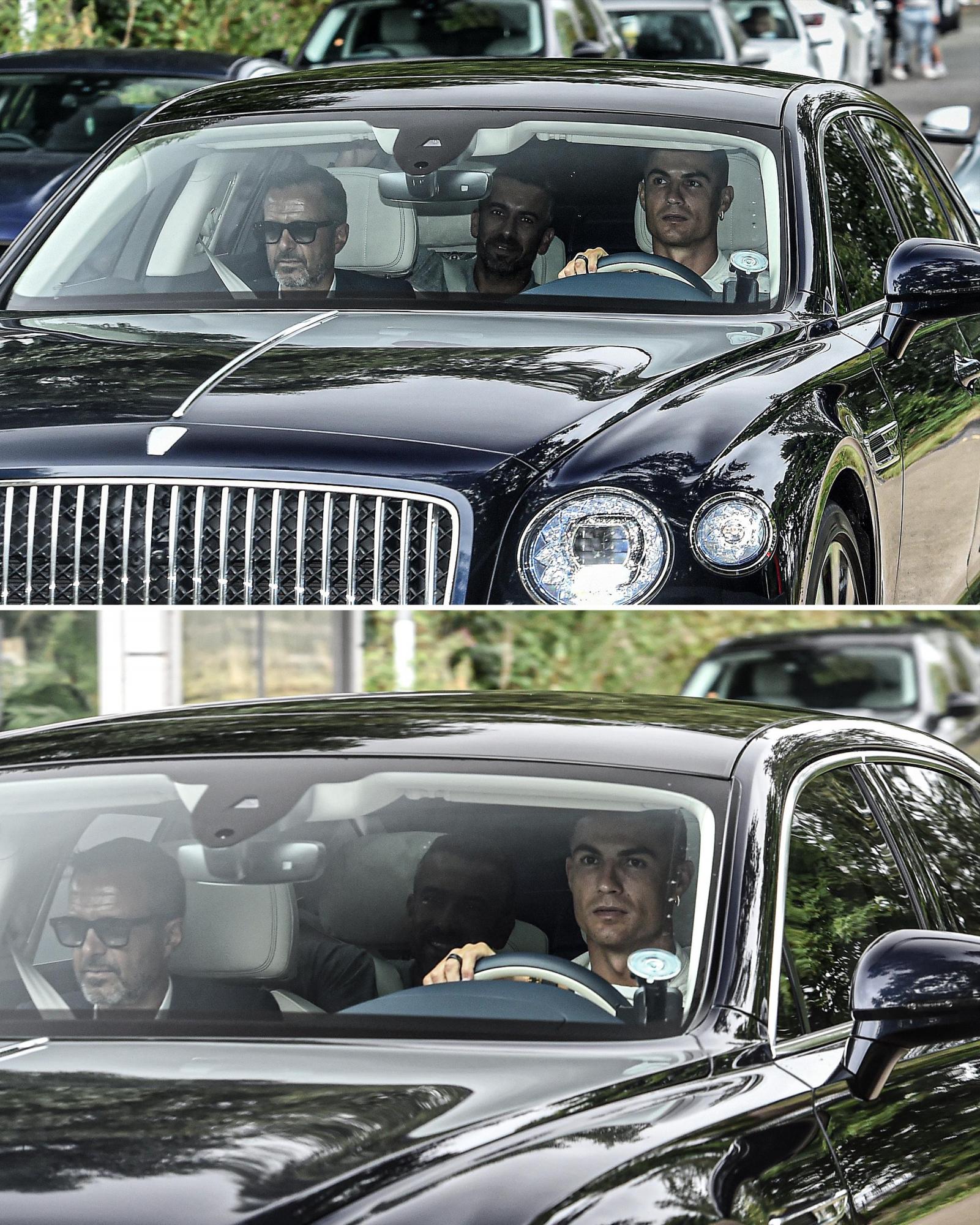 Cristiano Ronaldo y Jorge Mendes asistieron al centro de entrenamiento del Manchester United.