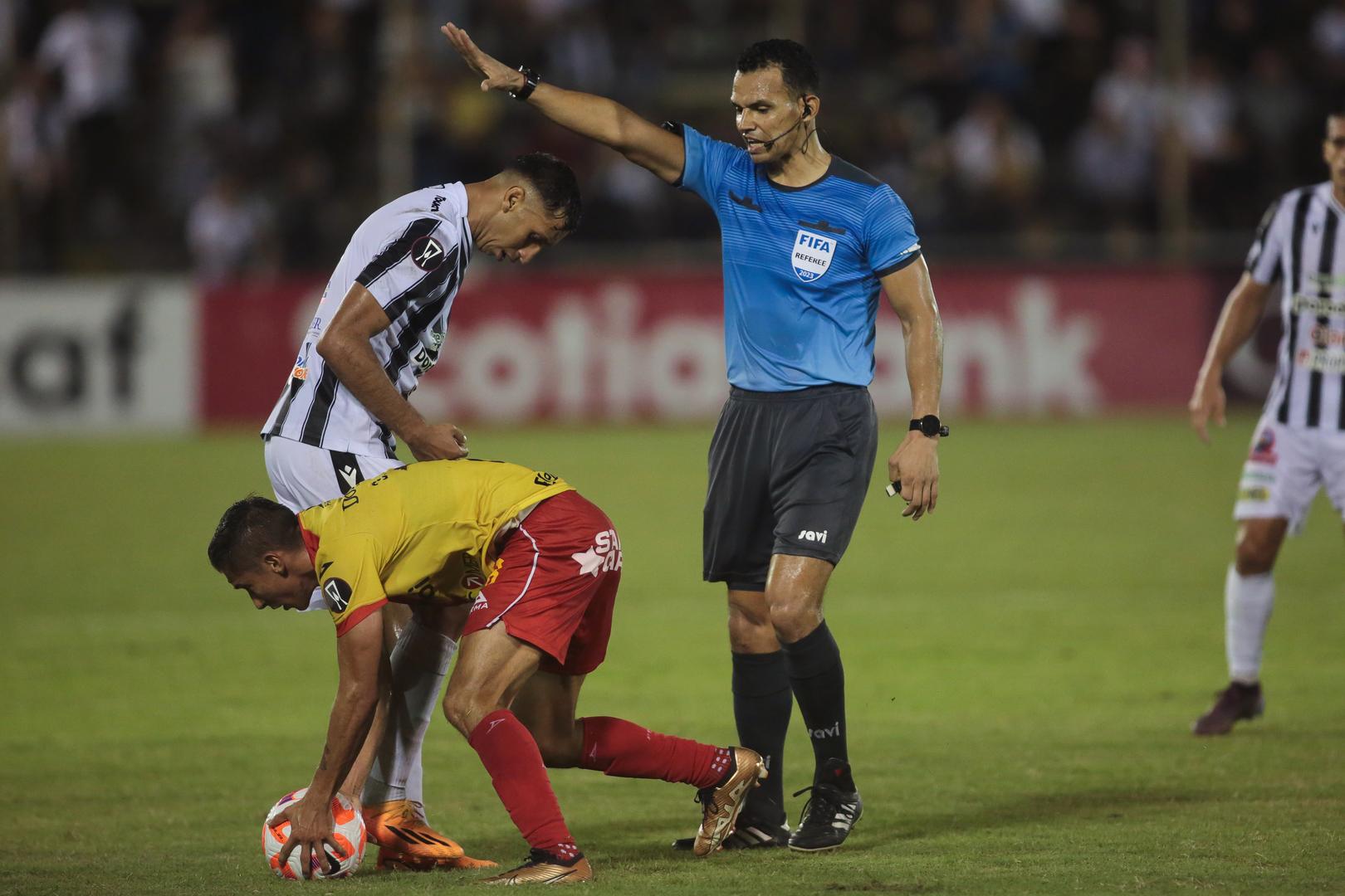 Nelson Salgado se ha ganado el derecho a pitar el juego de ida de la final.