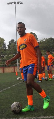 RUMORES/FICHAJES: Real España confirma dos altas y Olimpia presta jugador