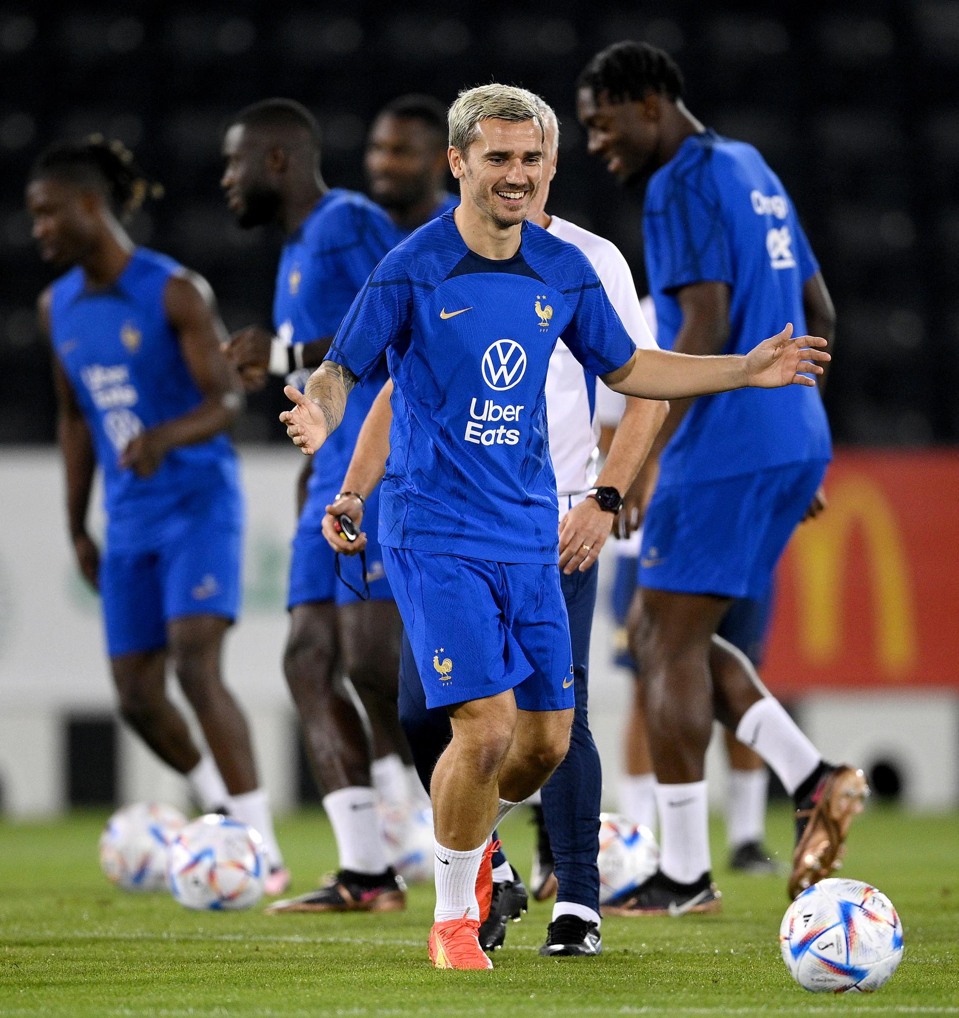La sonrisa no la pierde Griezmann. El jugador continúa dándole buenos resultados a Deschamps.
