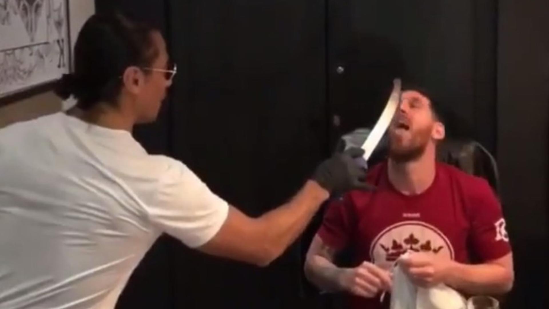 Messi ya conocía a Salt Bae en unas de sus visitas a los restaurantes del cocinero.