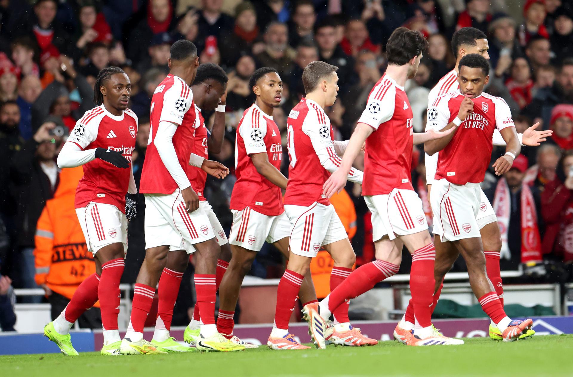 Arsenal somete al Bayern Munich en Londres y se consolida como líder de la Champions League