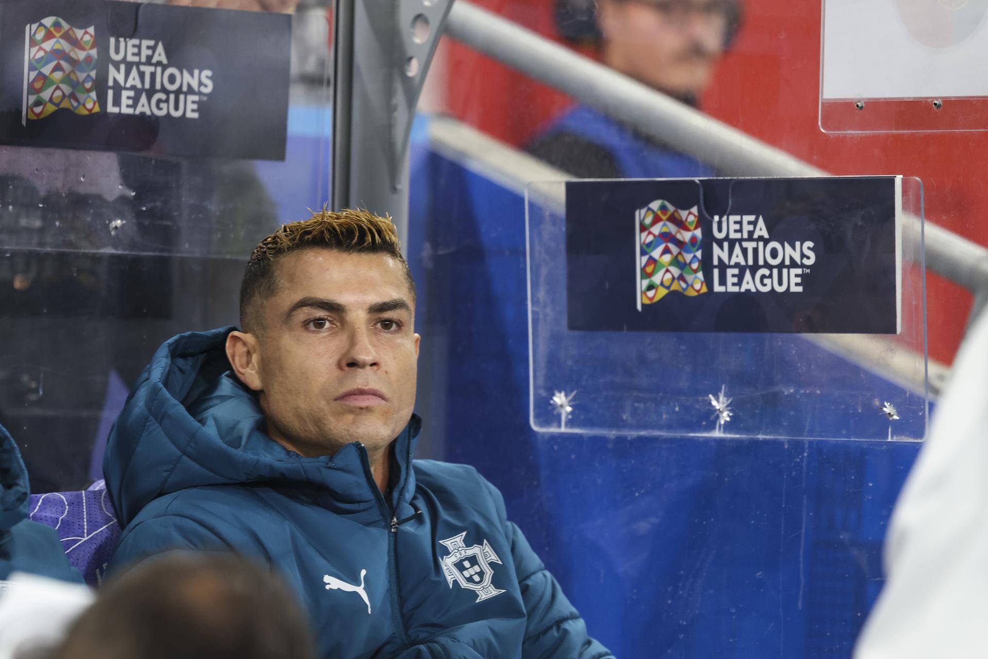 Cristiano Ronaldo vio el triunfo de Portugal ante Noruega desde el banquillo. Apenas salió a calentar en el tramo final del partido.