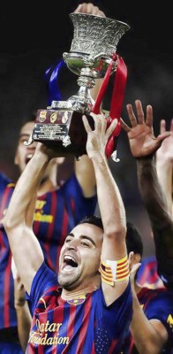 Las mejores 15 fotos inolvidables de Xavi Hernández en el Barcelona