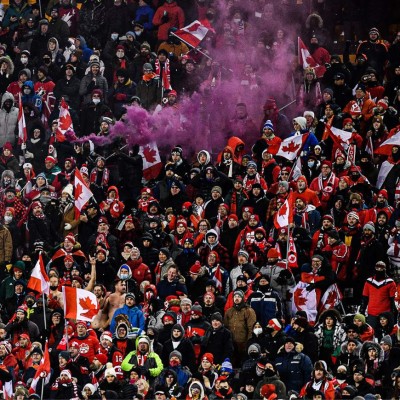 Fotos: Fiesta canadiense, bronca al final del partido y la tremenda frustración de los mexicanos