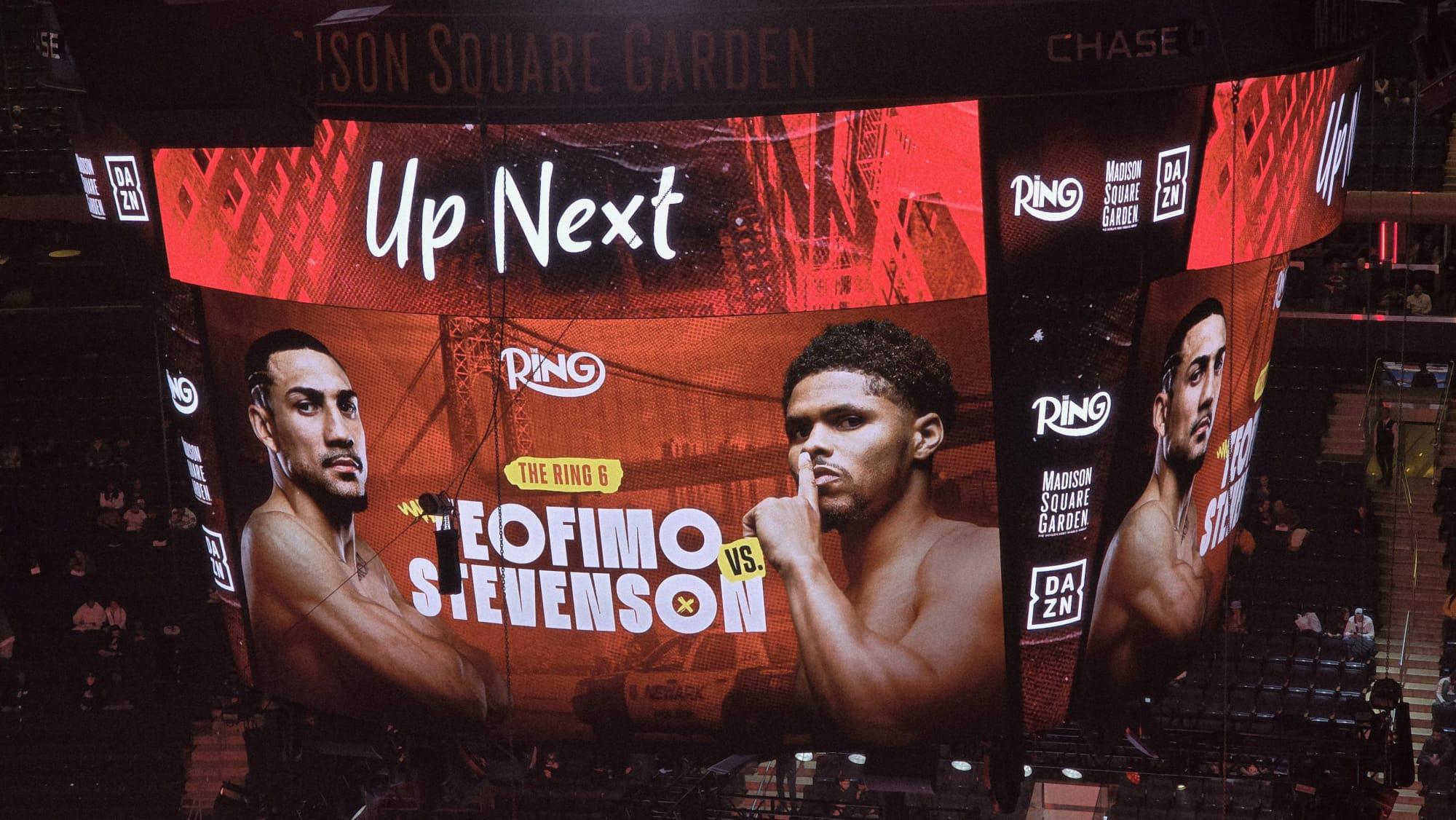 La pantalla gigante del Madison Square Garden destaca la gran pelea estelear. Foto Ángel Muñoz.